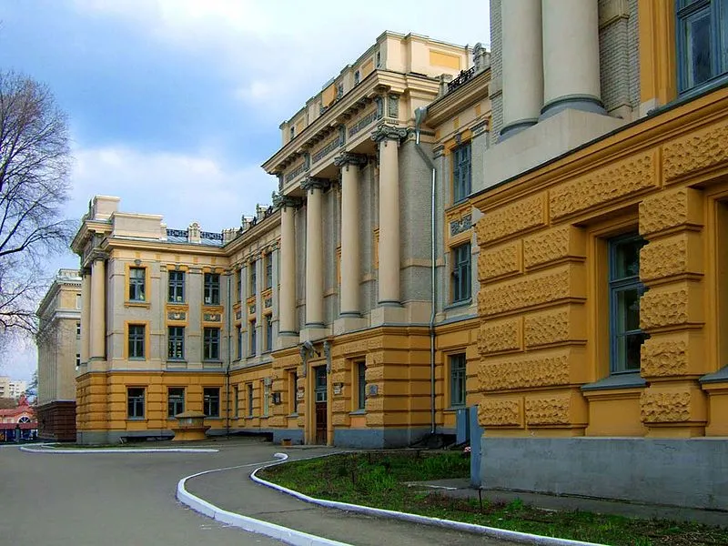 Консерватория фасад